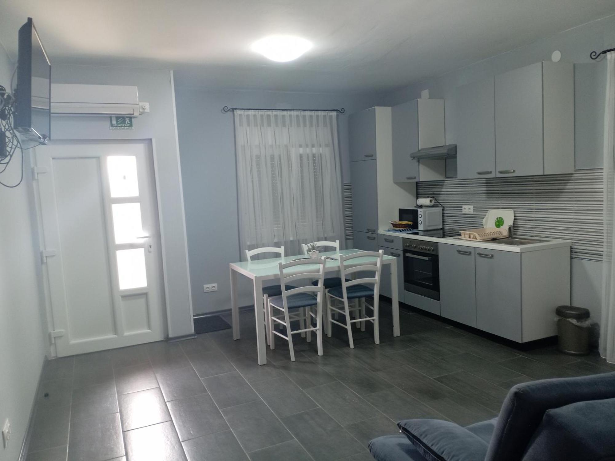 Apartmani Suzana ซริกเวนิซา ภายนอก รูปภาพ