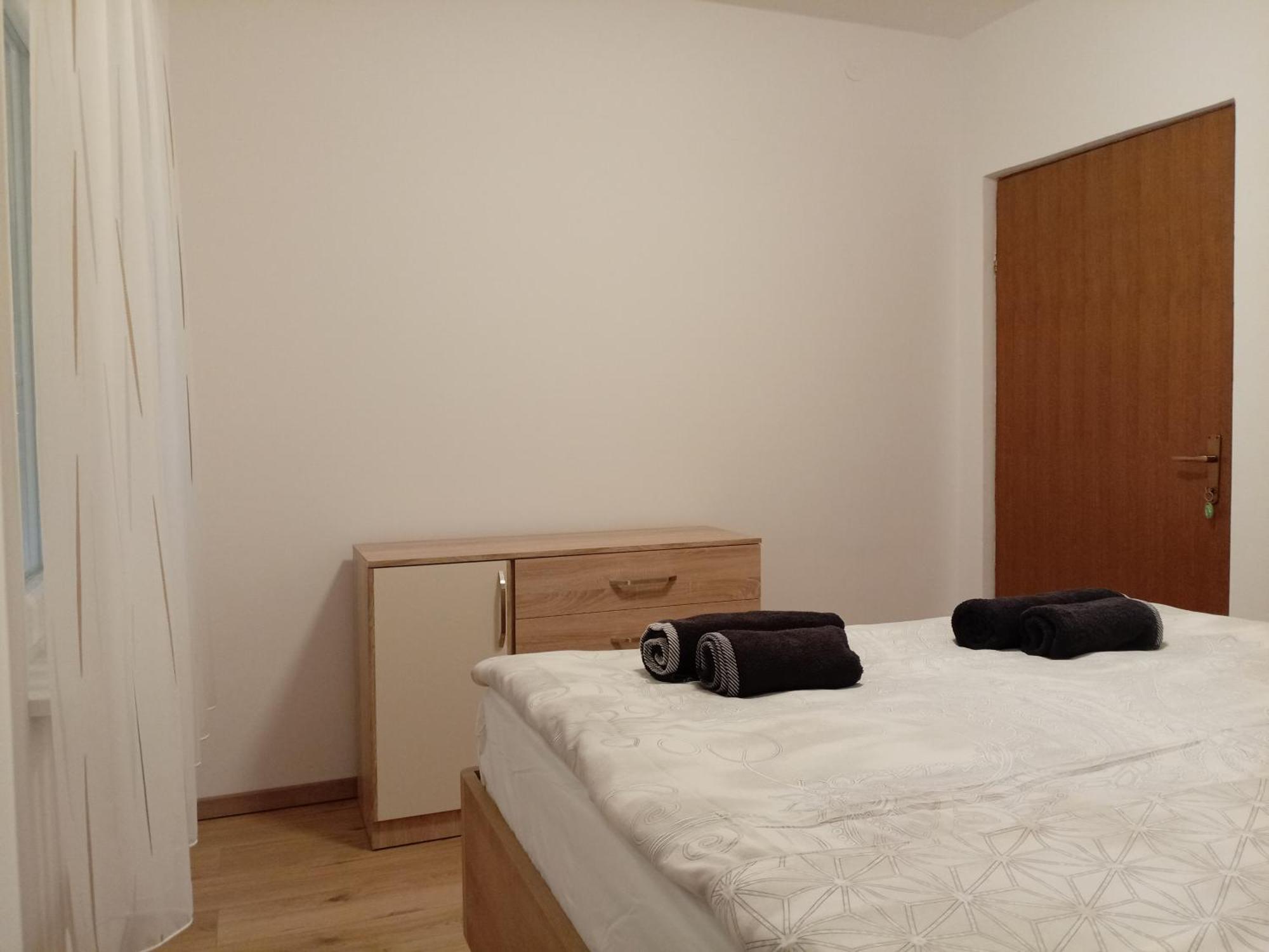 Apartmani Suzana ซริกเวนิซา ภายนอก รูปภาพ