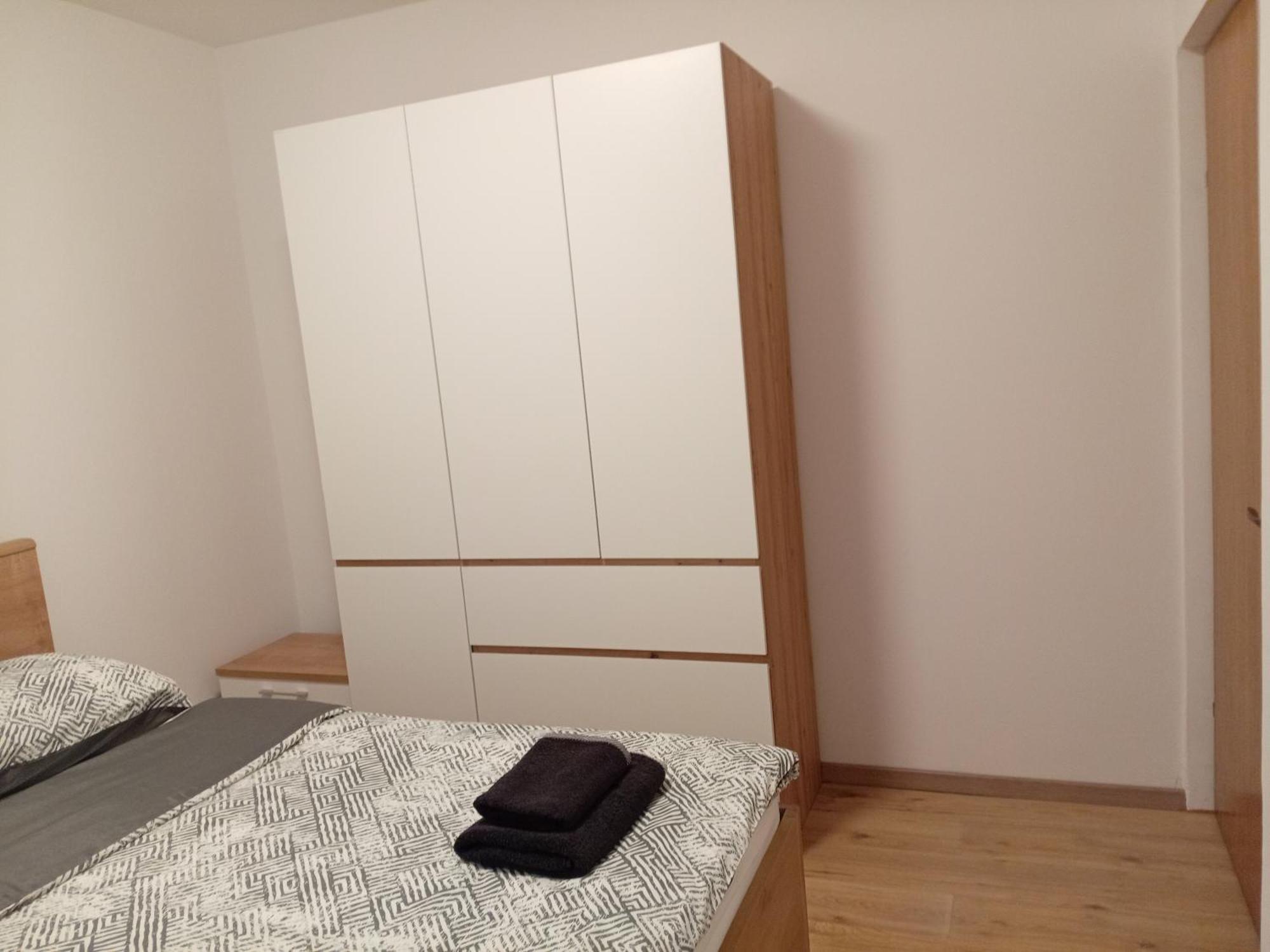 Apartmani Suzana ซริกเวนิซา ภายนอก รูปภาพ