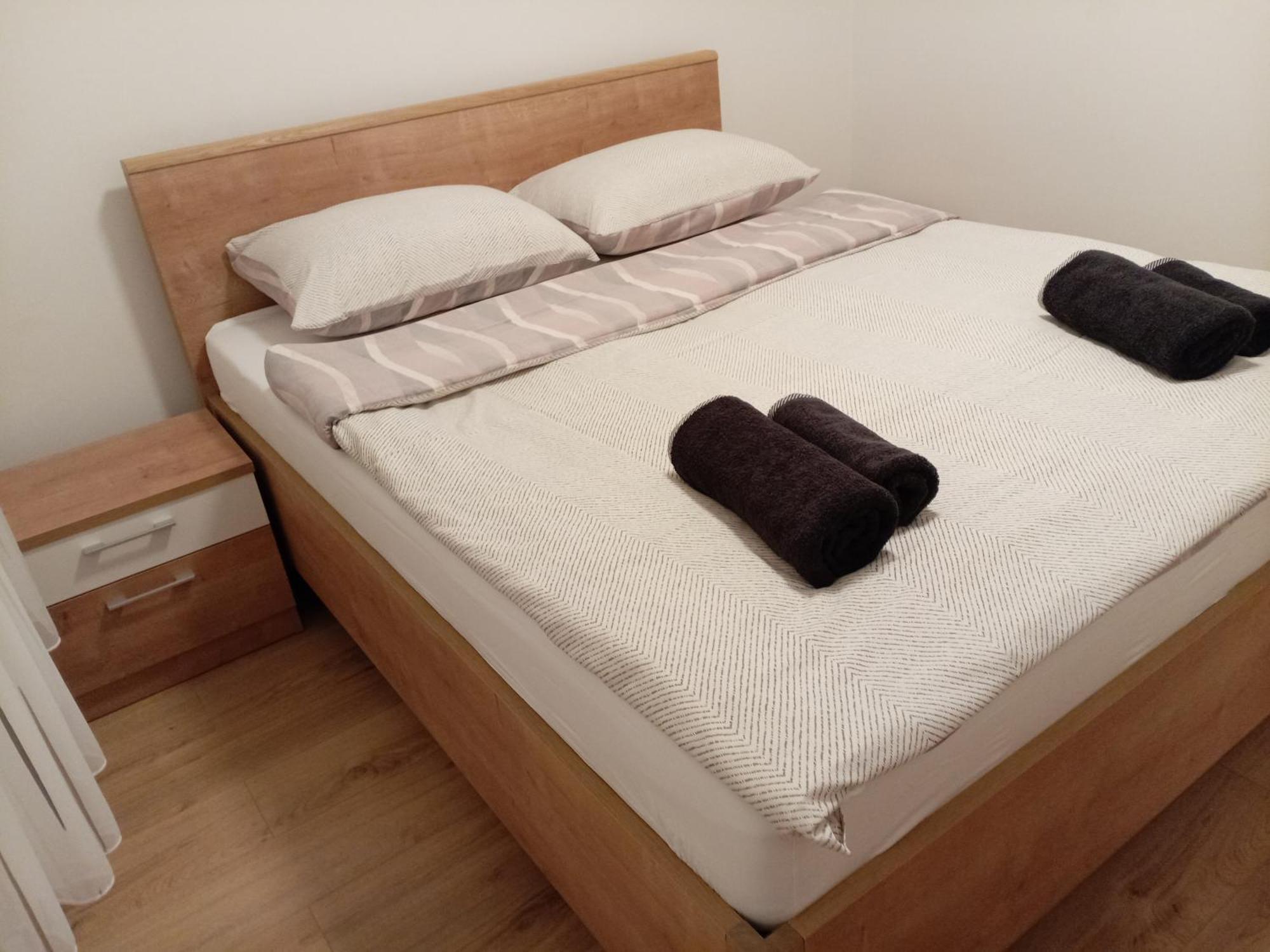 Apartmani Suzana ซริกเวนิซา ภายนอก รูปภาพ